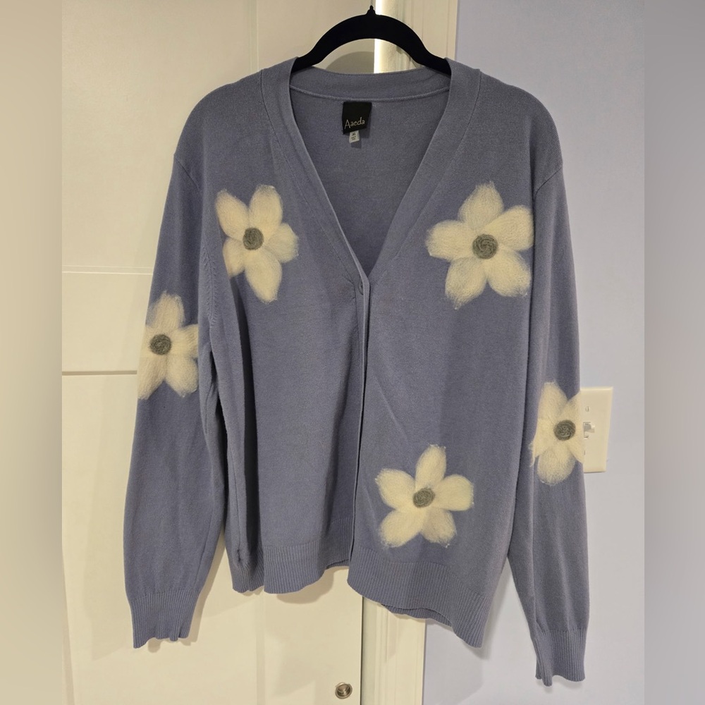 Aaeda Floral V-Neck Cardigan
